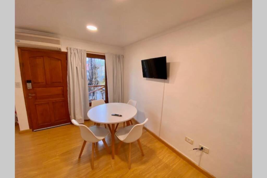 Апартаменты Departamento Amplio En Pleno Centro Эль-Калафате Экстерьер фото